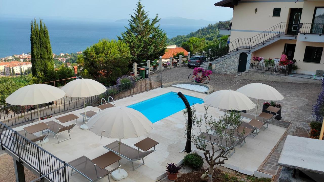 Apartment Antunovic Lovran Exterior foto